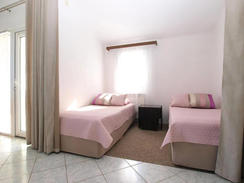 Apartments Jozefina 1261 Medulin